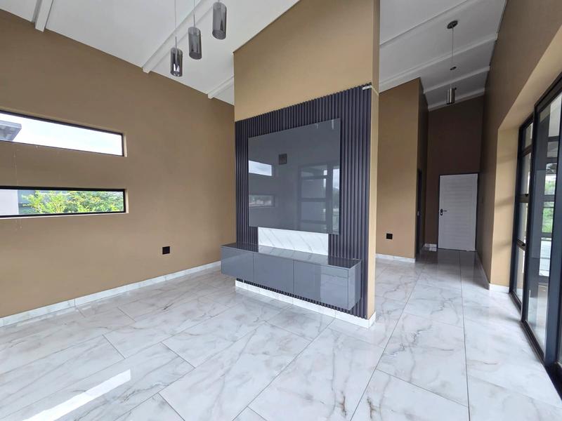 5 Bedroom Property for Sale in The Islands Estates North West